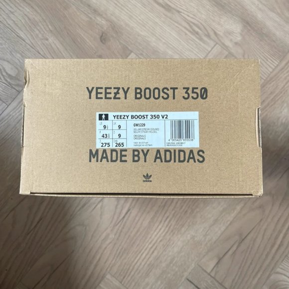 Yeezy 350 Beluga